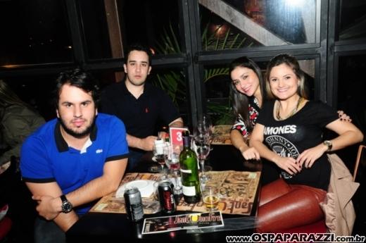 Nany People trás convidados nas terças com humor SantOnofre