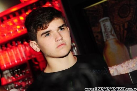 Anexo é palco de balada teen nestas férias de julho