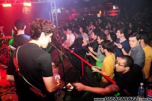 Anexo é palco de balada teen nestas férias de julho