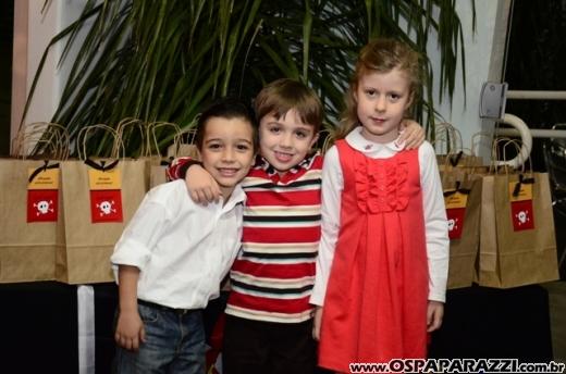 O pirata Rafael Benozzati comemora 6 aninhos no Catavento