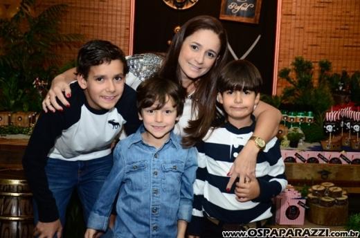 O pirata Rafael Benozzati comemora 6 aninhos no Catavento