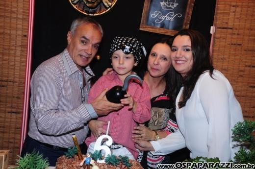 O pirata Rafael Benozzati comemora 6 aninhos no Catavento