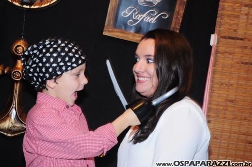 O pirata Rafael Benozzati comemora 6 aninhos no Catavento