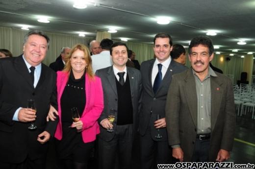 Centenário da Vermelhinha homenageia 23 pessoas em festa