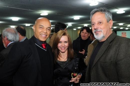 Centenário da Vermelhinha homenageia 23 pessoas em festa