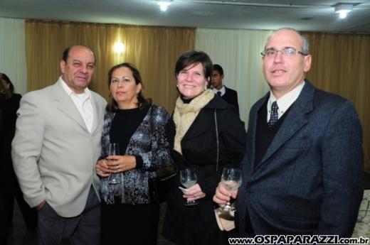 Centenário da Vermelhinha homenageia 23 pessoas em festa