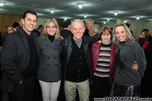 Centenário da Vermelhinha homenageia 23 pessoas em festa