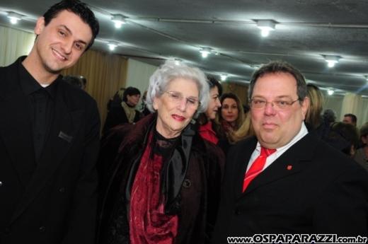 Centenário da Vermelhinha homenageia 23 pessoas em festa