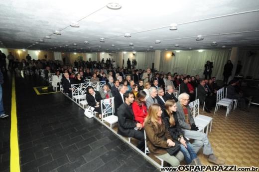 Centenário da Vermelhinha homenageia 23 pessoas em festa