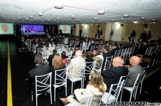 Centenário da Vermelhinha homenageia 23 pessoas em festa