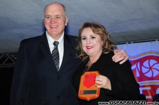 Centenário da Vermelhinha homenageia 23 pessoas em festa