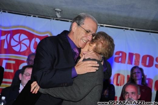 Centenário da Vermelhinha homenageia 23 pessoas em festa