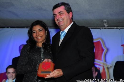 Centenário da Vermelhinha homenageia 23 pessoas em festa