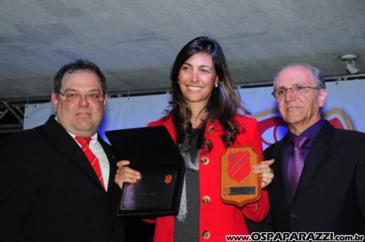 Centenário da Vermelhinha homenageia 23 pessoas em festa