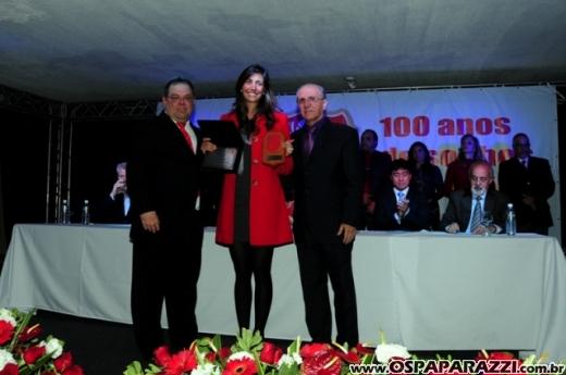 Centenário da Vermelhinha homenageia 23 pessoas em festa