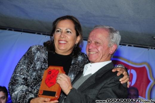 Centenário da Vermelhinha homenageia 23 pessoas em festa