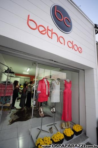 Betha Cloe inaugura no charmoso bairrro da Vila Ema