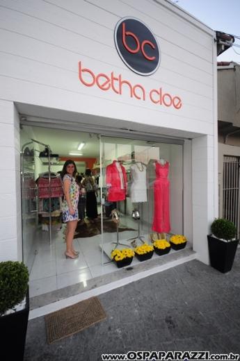 Betha Cloe inaugura no charmoso bairrro da Vila Ema