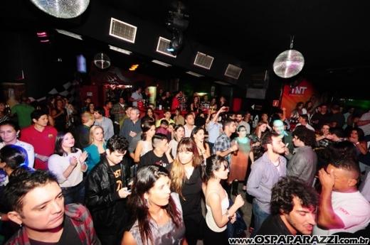 Drum'n Bossa no palco do Anexo com Fernanda Porto