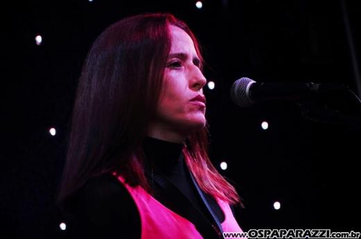 Drum'n Bossa no palco do Anexo com Fernanda Porto