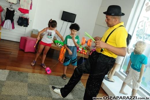 Bicho Papão promove oficina de circo para seus clientes mirins