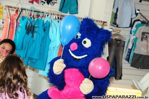 Bicho Papão promove oficina de circo para seus clientes mirins