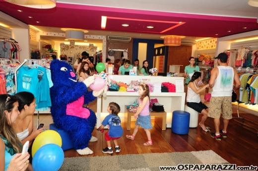Bicho Papão promove oficina de circo para seus clientes mirins