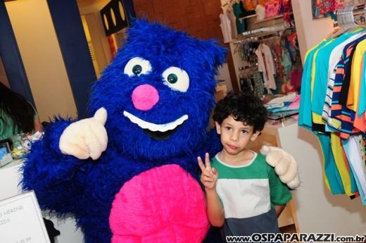 Bicho Papão promove oficina de circo para seus clientes mirins