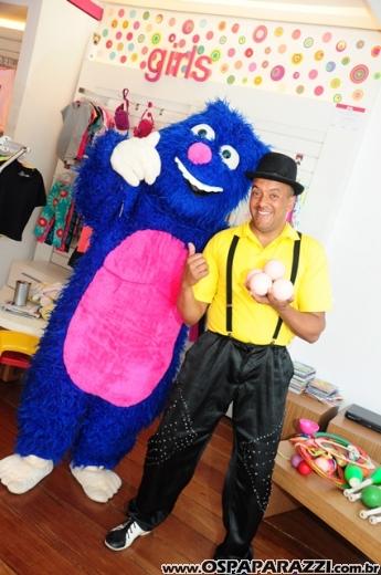 Bicho Papão promove oficina de circo para seus clientes mirins