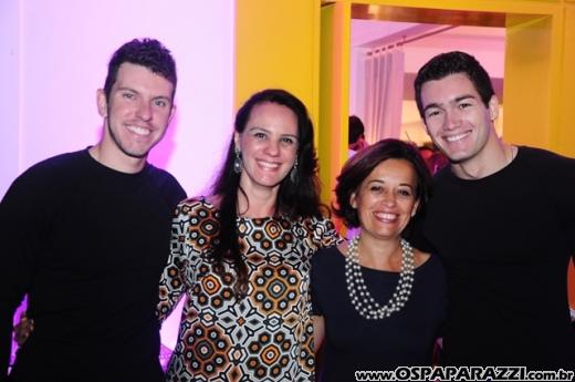 Lucia e Manuela Cruvinel comemoram 10 anos de Tafetá