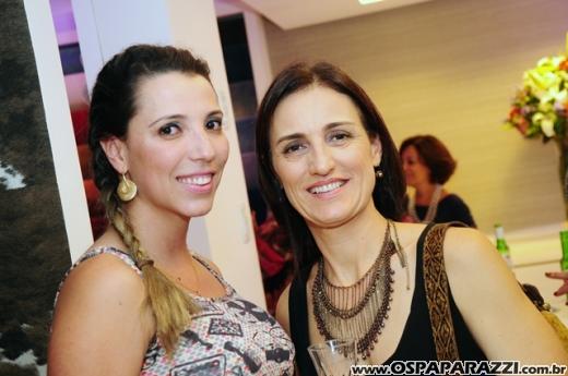 Lucia e Manuela Cruvinel comemoram 10 anos de Tafetá