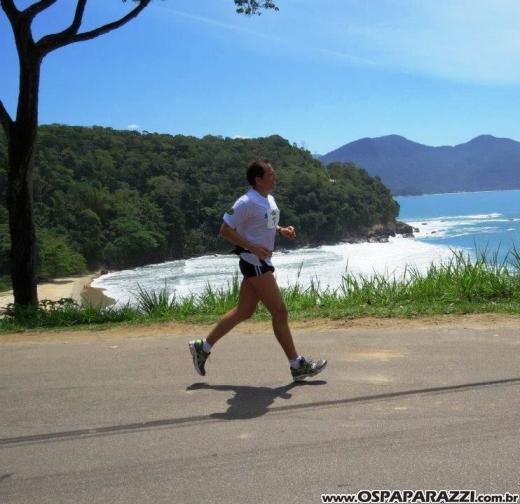 Primeiro Desafio SUP e RUN reúne 160 atletas em Ubatuba
