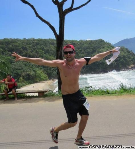 Primeiro Desafio SUP e RUN reúne 160 atletas em Ubatuba