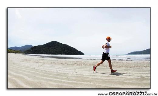Primeiro Desafio SUP e RUN reúne 160 atletas em Ubatuba