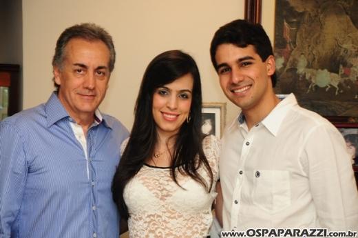 Juliana Máximo comemora aniversário no fim de semana
