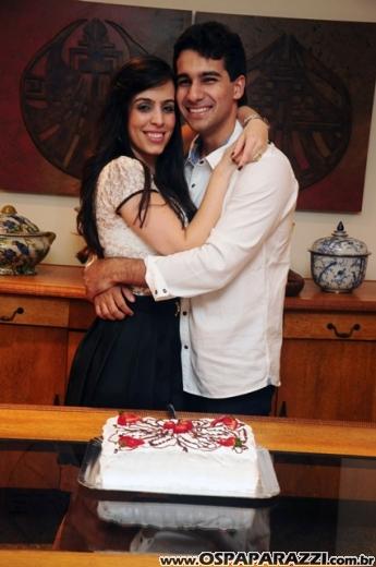 Juliana Máximo comemora aniversário no fim de semana