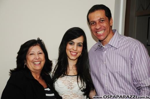 Juliana Máximo comemora aniversário no fim de semana