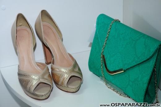 Betha Cloe convida para Coquetel de Natal com maquiador