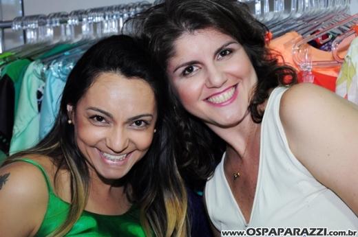 Betha Cloe convida para Coquetel de Natal com maquiador