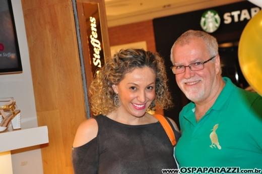 Andrea, Cris e Mari comemoram aniversário com festa diferente