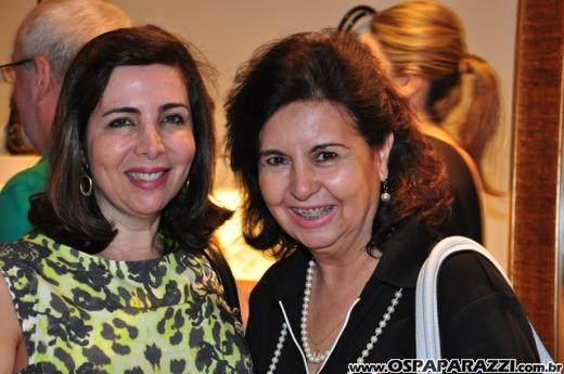 Andrea, Cris e Mari comemoram aniversário com festa diferente
