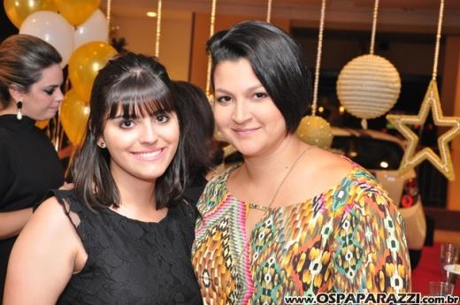 Andrea, Cris e Mari comemoram aniversário com festa diferente
