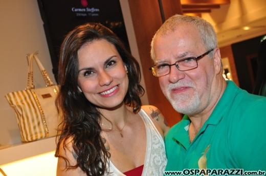 Andrea, Cris e Mari comemoram aniversário com festa diferente