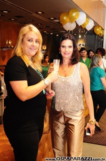 Andrea, Cris e Mari comemoram aniversário com festa diferente