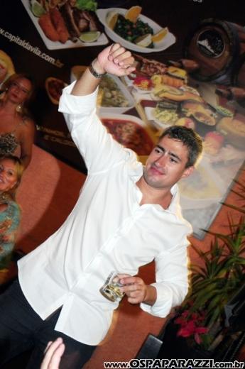 Rafael Cabrera comemora aniversário no fim de semana