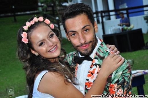 Alicia Moreira Nunes comemora 15 anos no Recanto do Valle