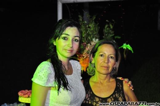 Alicia Moreira Nunes comemora 15 anos no Recanto do Valle