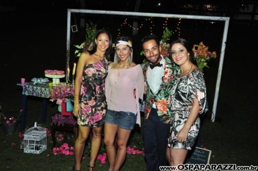 Alicia Moreira Nunes comemora 15 anos no Recanto do Valle