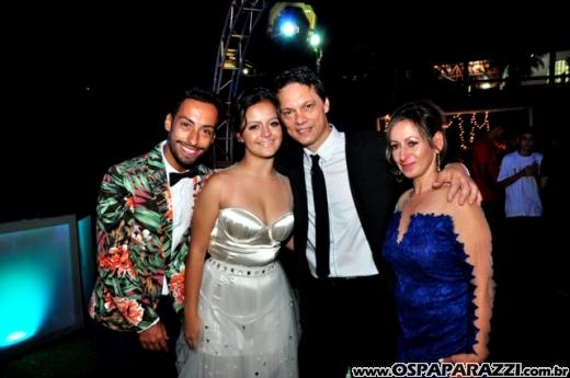 Alicia Moreira Nunes comemora 15 anos no Recanto do Valle