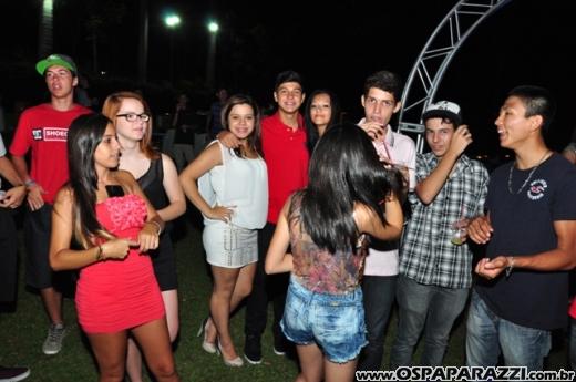 Alicia Moreira Nunes comemora 15 anos no Recanto do Valle